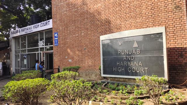 High Court tells Punjab to stop salaries of two top bureaucrats till they comply with court order