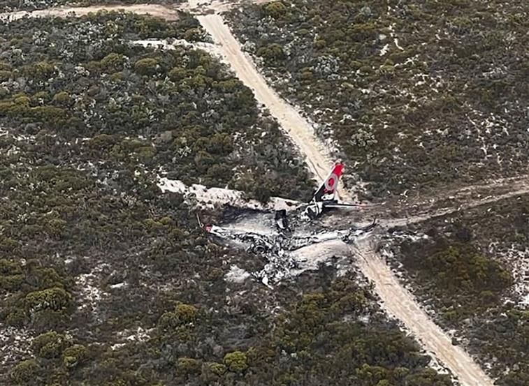 2 pilots walk away from Boeing 737 tanker crash in Australia