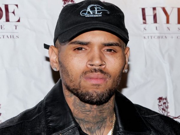 Chris Brown apologises for his 'rude and mean' outburst at Grammys : The  Tribune India