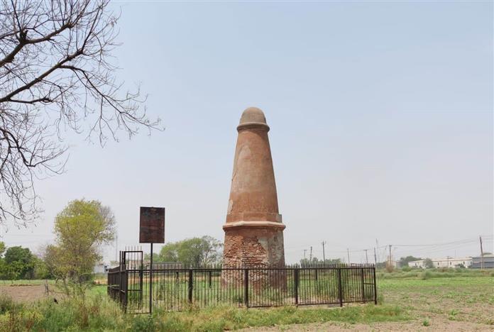 Kos minars victim of poor conservation