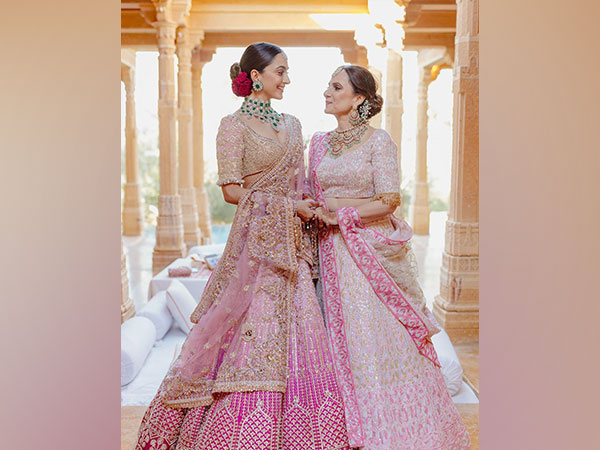 Kiara Advani wishes her mom on birthday with new set of unseen pics from her wedding