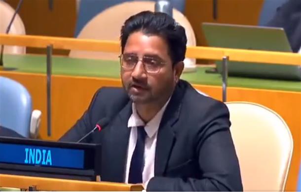 India slams Pakistan for raking up Kashmir issue at UN