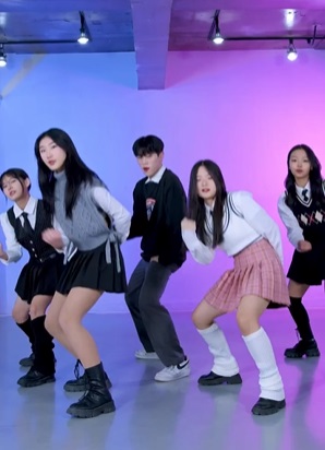 Watch: Korean dance group aces Jhoome Jo Pathaan dance moves, netizens say ‘love from India’