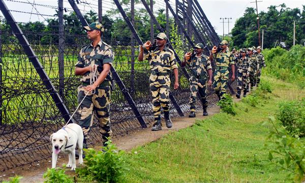 2 BSF jawans injured in attack by Bangladeshi villagers along international border in West Bengal