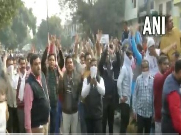 Haryana: Govt employees protest near CM Khattar’s residence in Panchkula seeking restoration of OPS