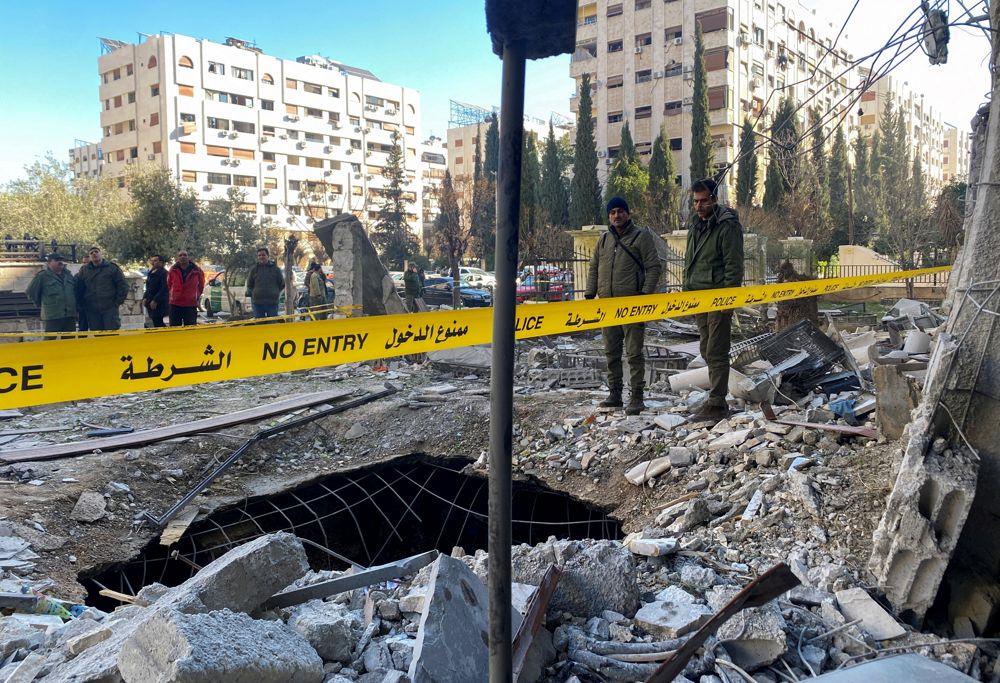Israeli airstrikes kill 5 in Damascus