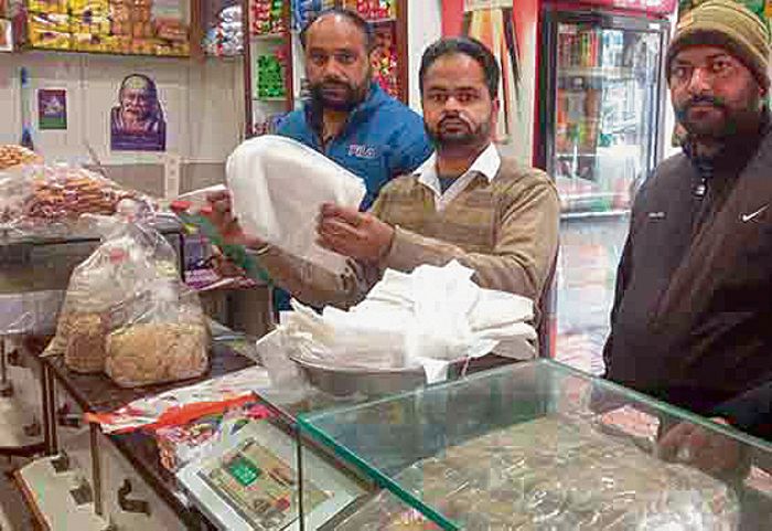 City traders, vendors continue to flout ban on single-use plastic