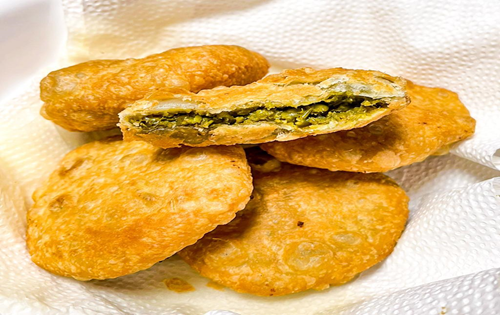 Packing a punch in good, old kachori