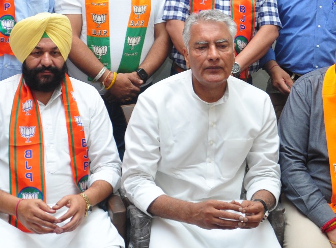 Centre keeping tabs on law & order in Punjab: Sunil Jakhar