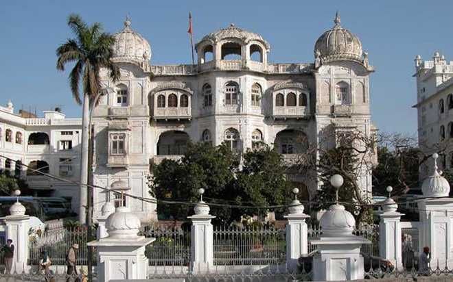 Amritsar: SGPC to raise issue of 'Bandi Singhs' with President on March 9 visit