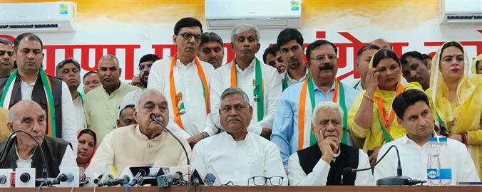 Ex-MLAs among 56 join Congress in presence of former Haryana CM Bhupinder Hooda