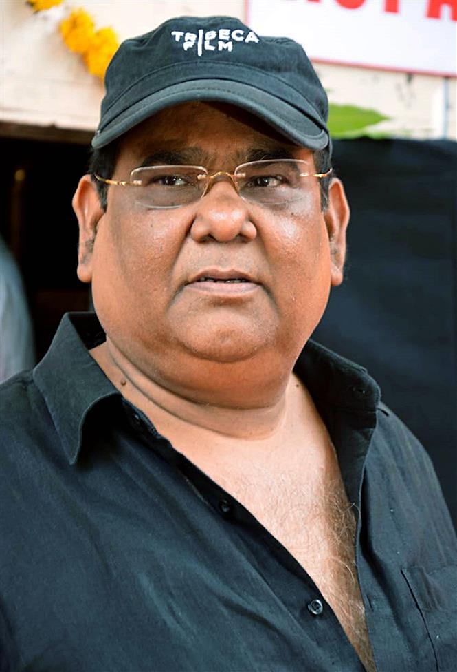 Satish Kaushik was attending Holi party at industrialist's farmhouse in Delhi where he fell sick; police recover 'medicines'