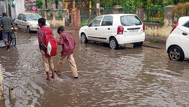 Waterlogged Patiala roads add to commuters’ woes