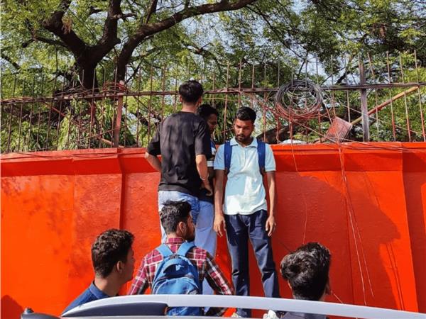DU women’s college students claim men scaled walls, harassed them during fest
