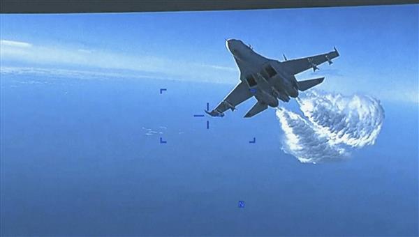 US releases video of Russian jet dumping fuel on MQ-9 drone