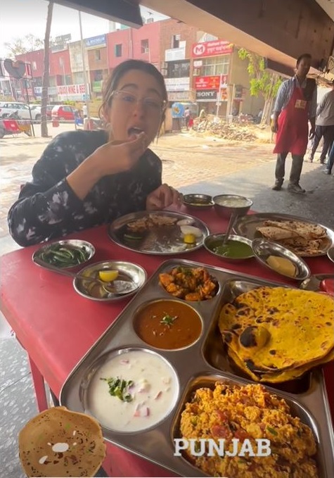 Sara Ali Khan devours missi roti, paneer at dhaba in Chandigarh, explores Punjab on autorickshaw