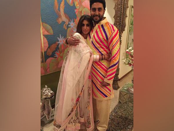 Abhishek Bachchan wishes 'big sis' Shweta on her birthday