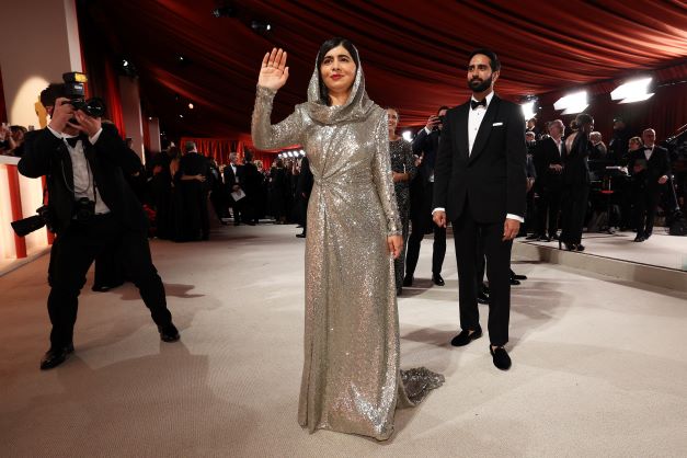 Malala’s response to Jimmy Kimmel’s query about Harry Styles spitting on Chris Pine wins internet
