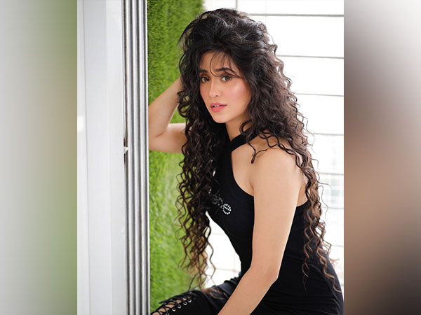 Shivangi Joshi diagnosed with kidney infection, 'been a rough couple of days'
