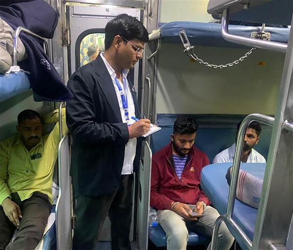 fine for ticketless travel in train