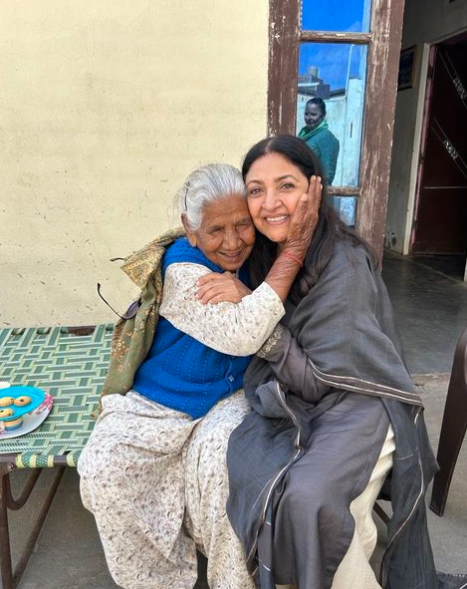 Actress Deepti Naval finally meets an old relative she'd been searching for in 'obscure' Punjab village