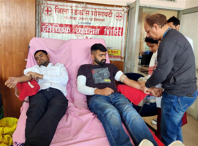 On Martyrs' Day, 401 donate blood in Nurpur