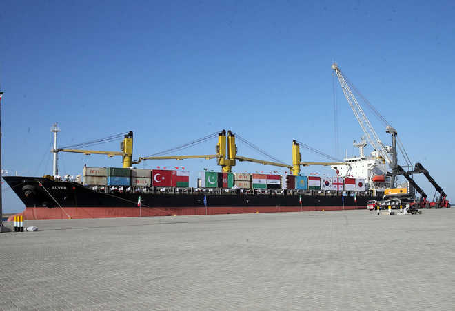 Iran pitches for faster cooperation in Chabahar port project