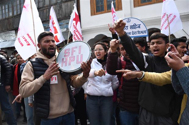 Fill posts of teachers, demands students' body