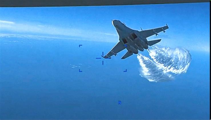 US releases video of Russian jet dumping fuel on its drone in international airspace over Black Sea