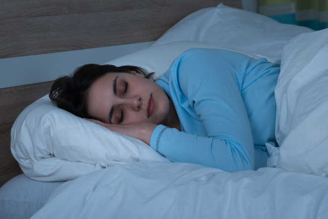 Short night-time sleep linked with increased risk of clogged leg arteries: Study