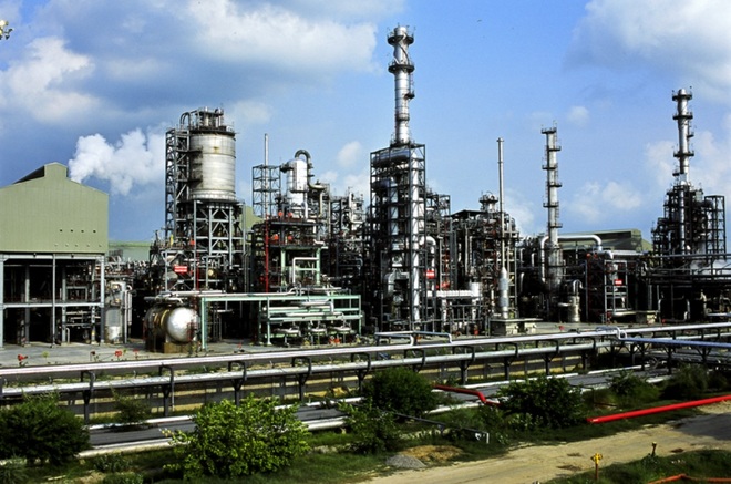 IndianOil to invest Rs 61,077 cr in petchem complex at Paradip