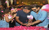 Viral Video: Ram Charan's pre-birthday bash with Kiara Advani, Prabu Deva on 'RC 15' set is full of flowers and  fireworks