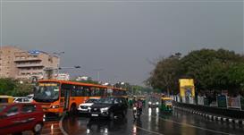 Rain, thunderstorm lash, parts of Delhi, NCR