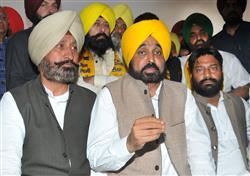 Fight for space in AAP with new leaders’ entry
