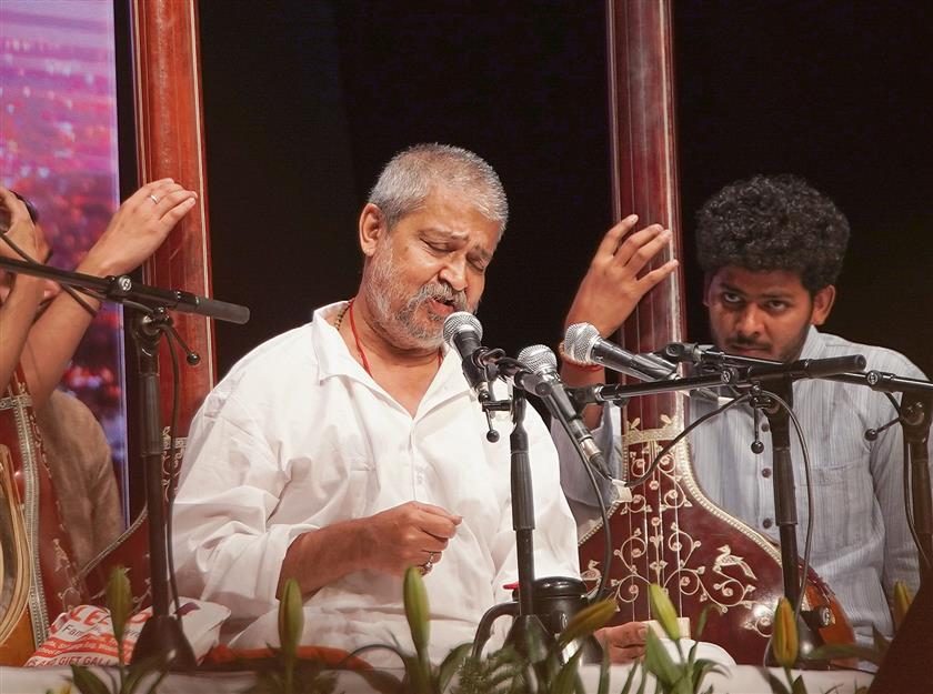 An evening with a reclusive musician Mukul Shivputra