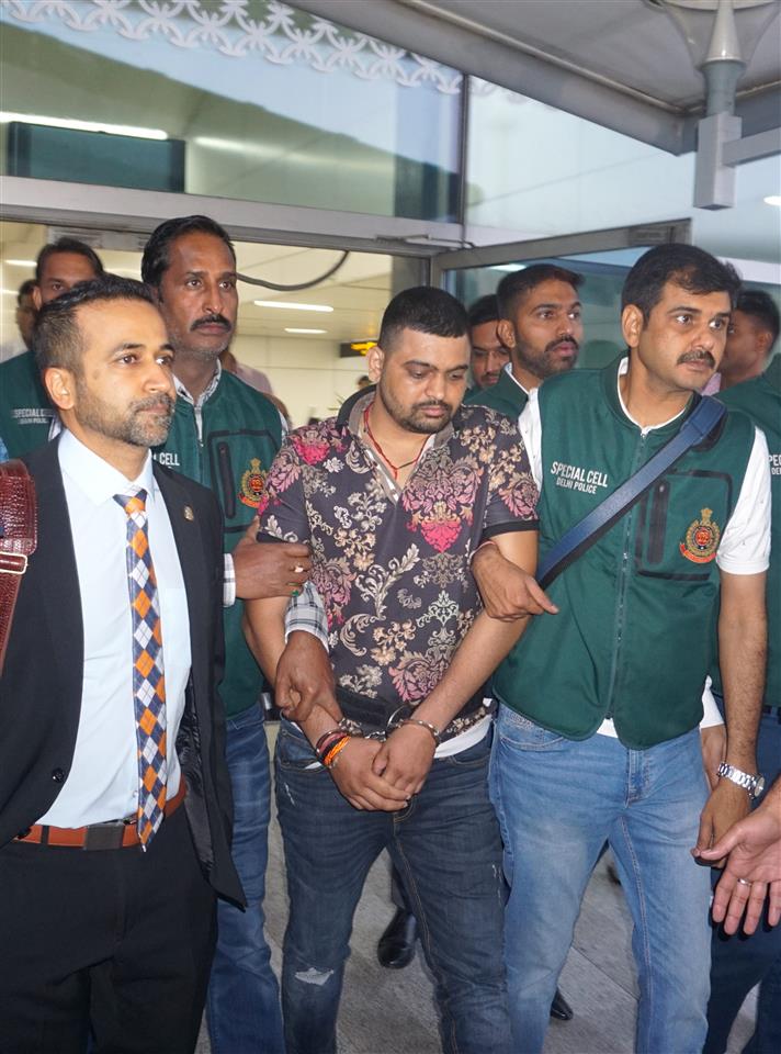 Delhi's wanted gangster Deepak Boxer brought to India from Mexico