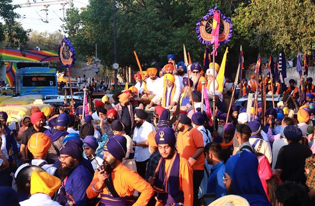 Gurdwara panel holds 'fateh march' to mark 240th anniversary of conquest of Delhi by Sikh generals