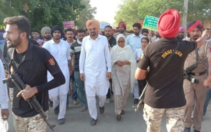 Sidhu Moosewala's father Balkaur Singh to canvass against Punjab Govt in Jalandhar bypoll