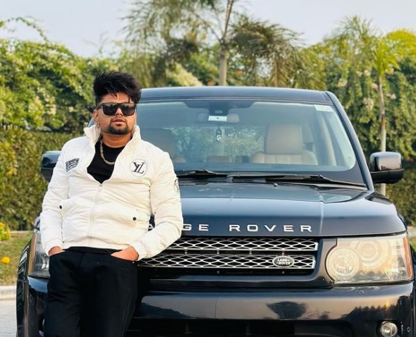 Punjabi singer R Sukhraj killed as SUV overturns after ramming into pole in Punjab's Mohali