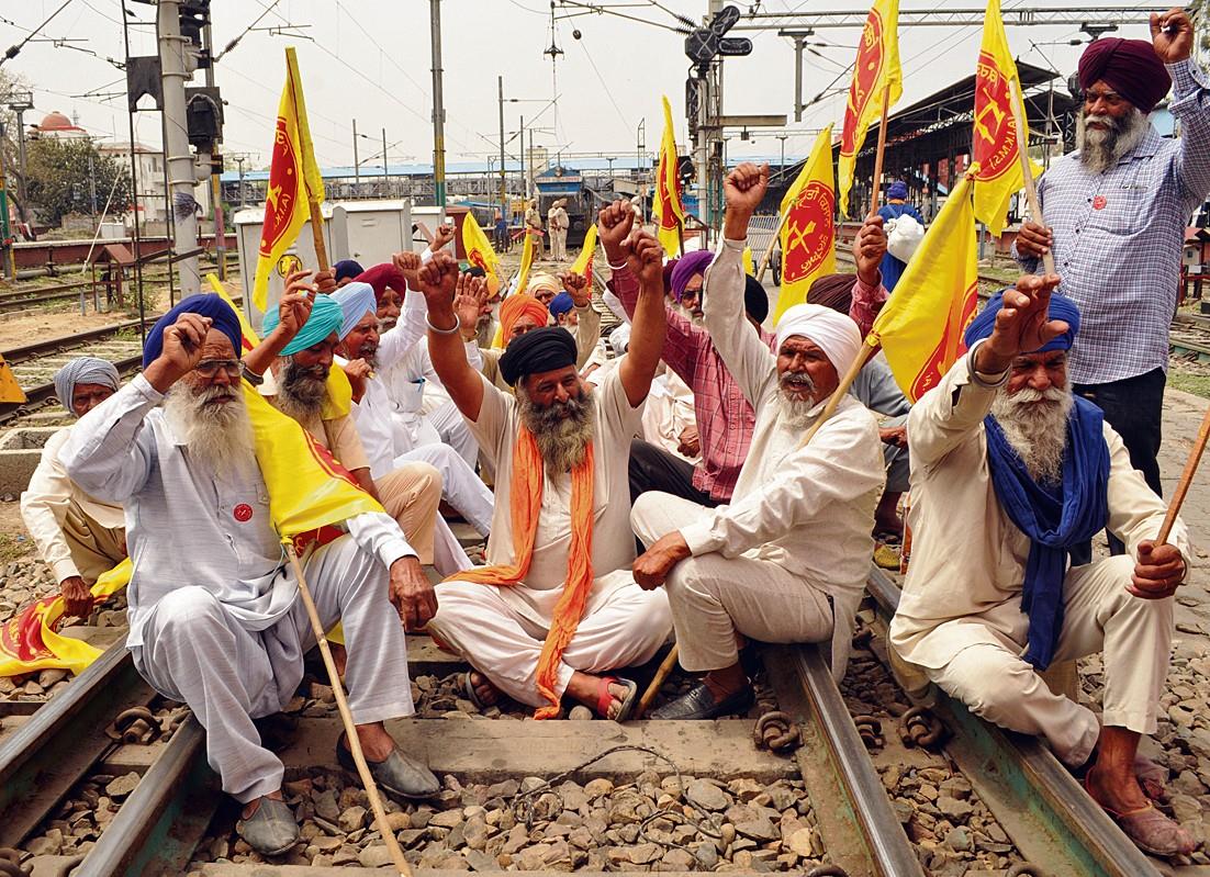 Farmers block rail traffic for four hours in Amritsar, commuters suffer