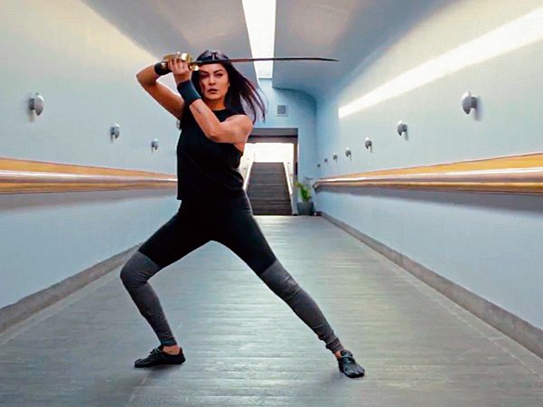 Sushmita Sen Resumes Aarya Season 3 Shooting In Jaipur The Tribune India 