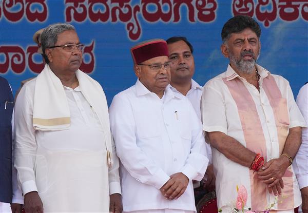 24 ministers inducted into Siddaramaiah ministry in Karnataka