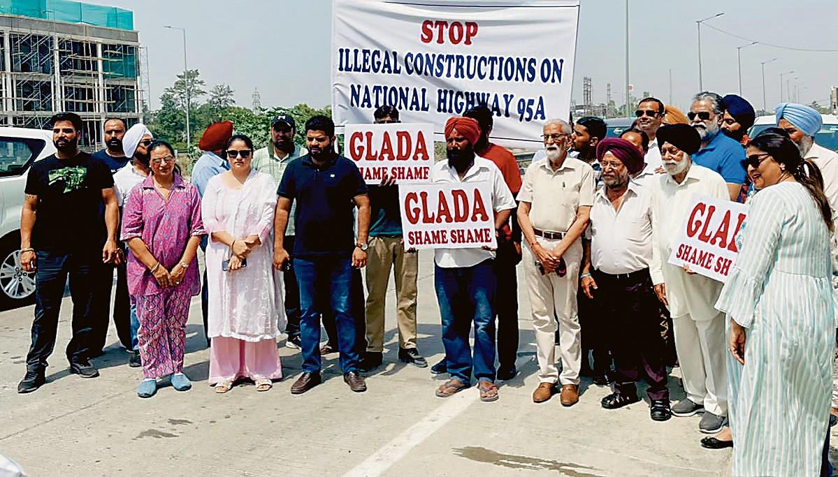 Residents stage protest, block highway for over half-an-hour