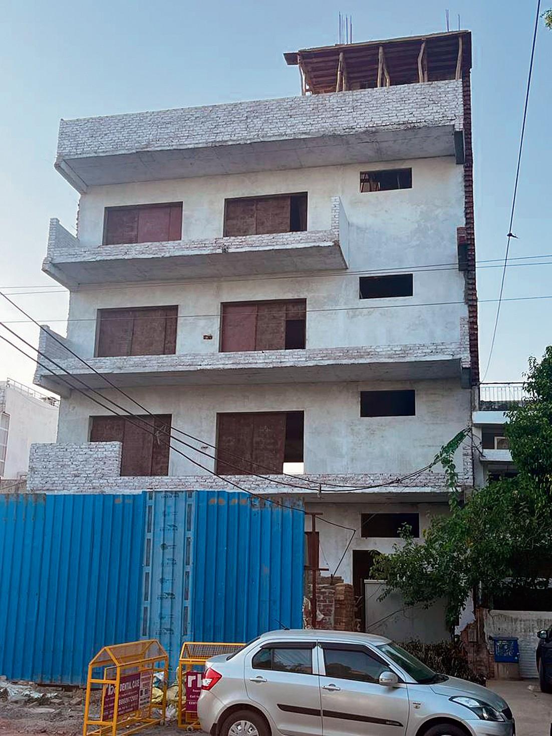 Choked sewer pipes, no parking space: Downside of houses on stilts in Faridabad