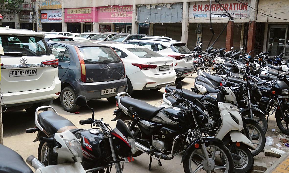 No check on violations at Bhadaur House parking lots in Ludhiana