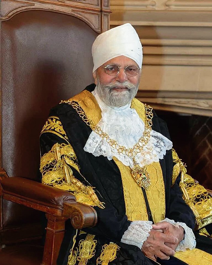 UK's Coventry gets first turbaned Lord Mayor