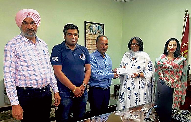 Firm gives Rs 1 lakh for construction of cowshed