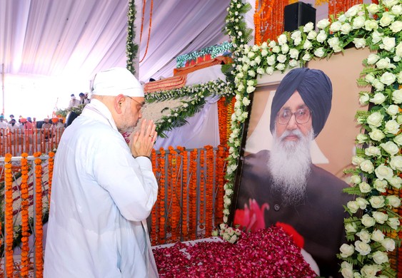 ‘Maha manav’: Amit Shah pays tribute to Punjab ex-CM Parkash Singh Badal