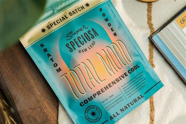 Super Speciosa Total Mood Kratom Powder Review - Does It Work or Fake Hype?