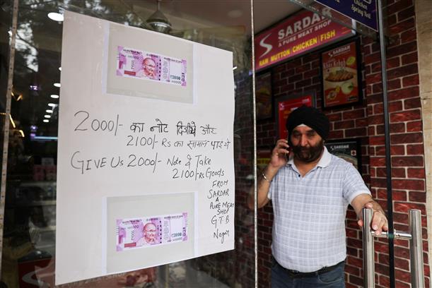 Day 2 of Rs 2000 note exchange: Some bank branches run out of cash for swap